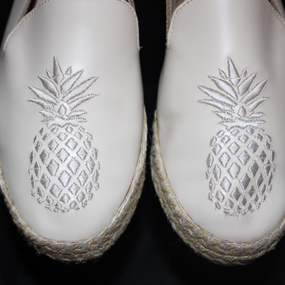 Kaanas pineapple shoes
